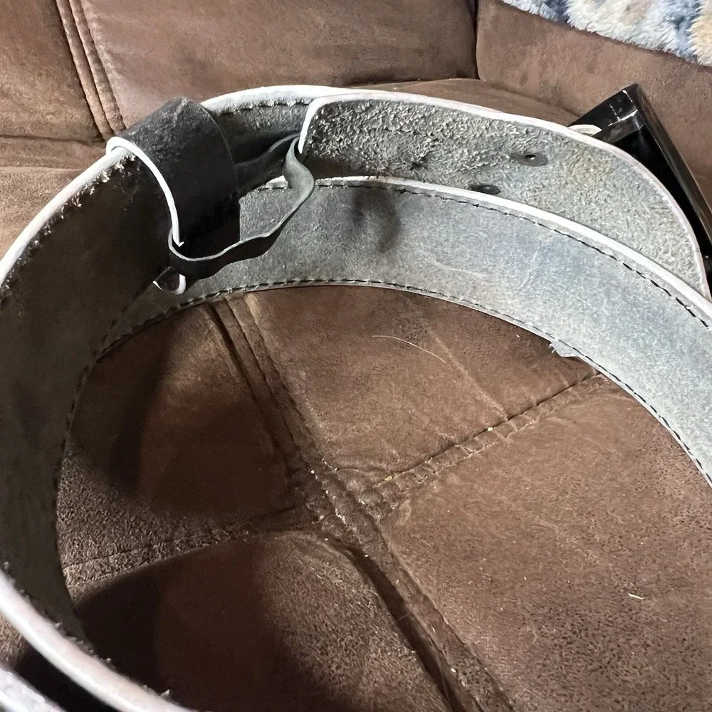 Burton Snowboard 100% Leather Belt Brown Rectangle Buckle Rare Size S/M 31-36